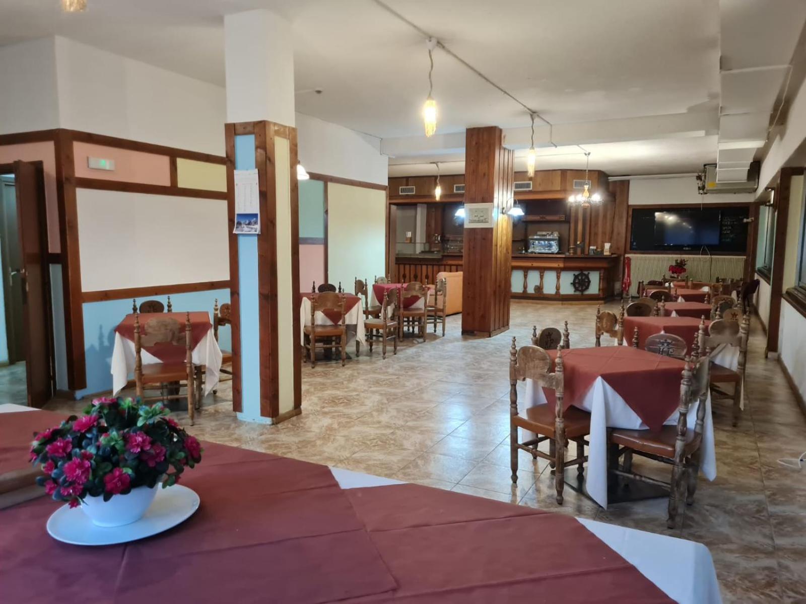 Hostel Il Pirata Cavareno Luaran gambar