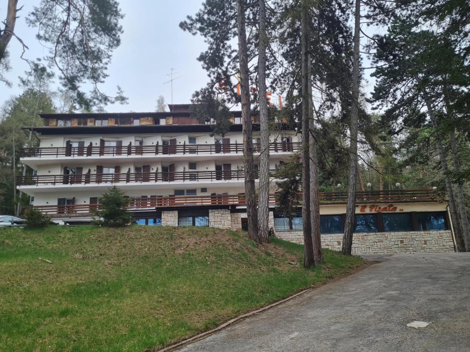 Hostel Il Pirata Cavareno Luaran gambar